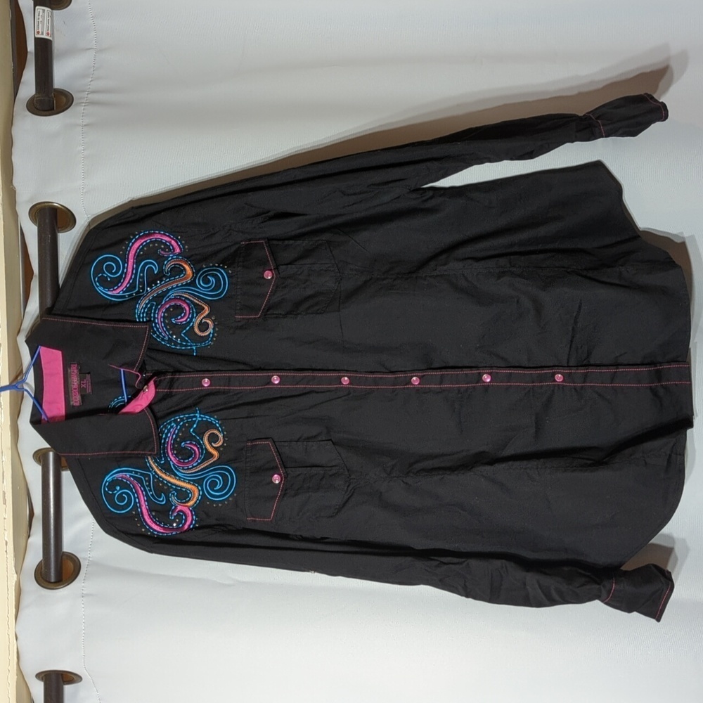 Rock & Roll Cowgirl Pink Pearl snap Embroidered studs Convertible Sleeve Tab xl
